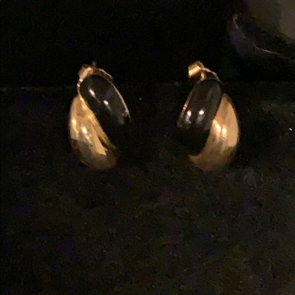 Gold Tone and Black Vintage Post Earrings - Picture 1 of 4